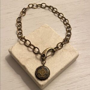 Antique Gold Chunky Chain Necklace with Large Clip Closure & Cross Pendant 18”